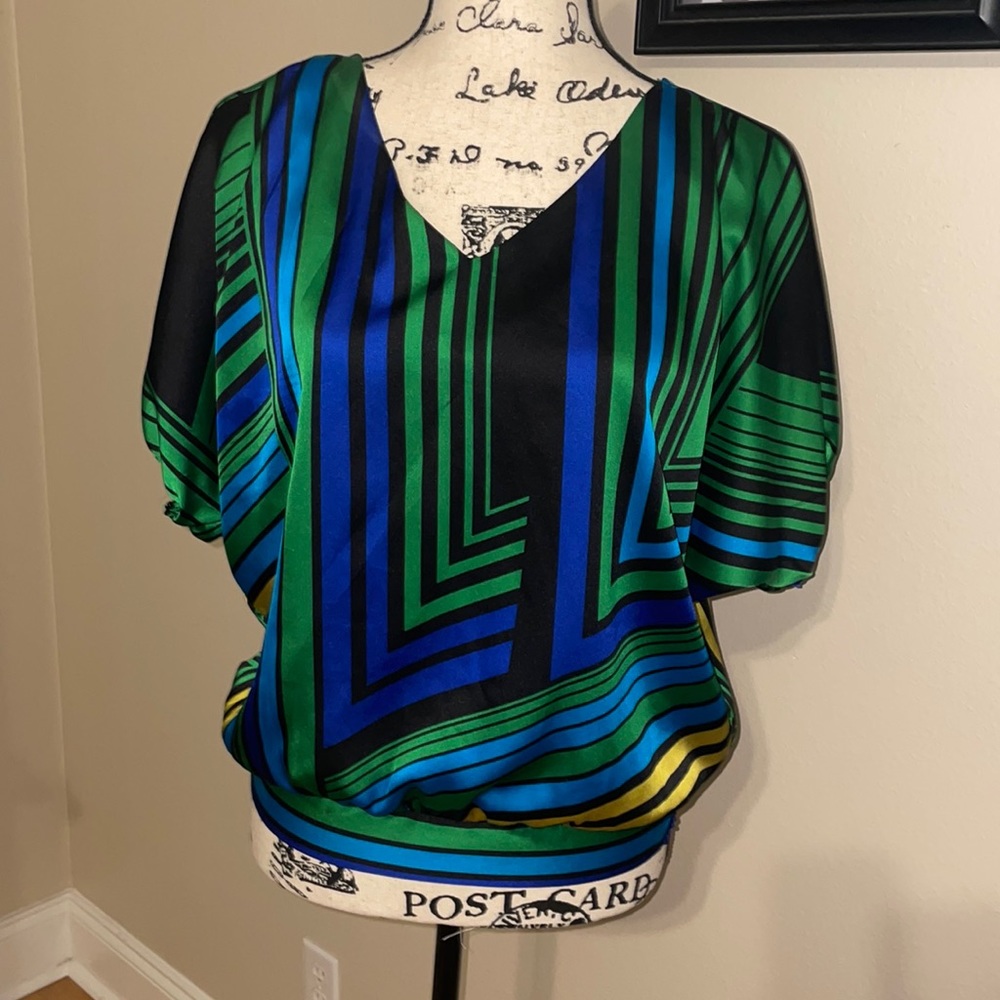 Beautiful blouse from express vibrant colors